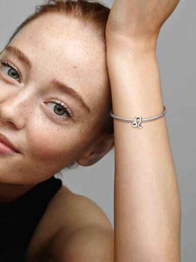 Sparkling Leo Zodiac Bedel