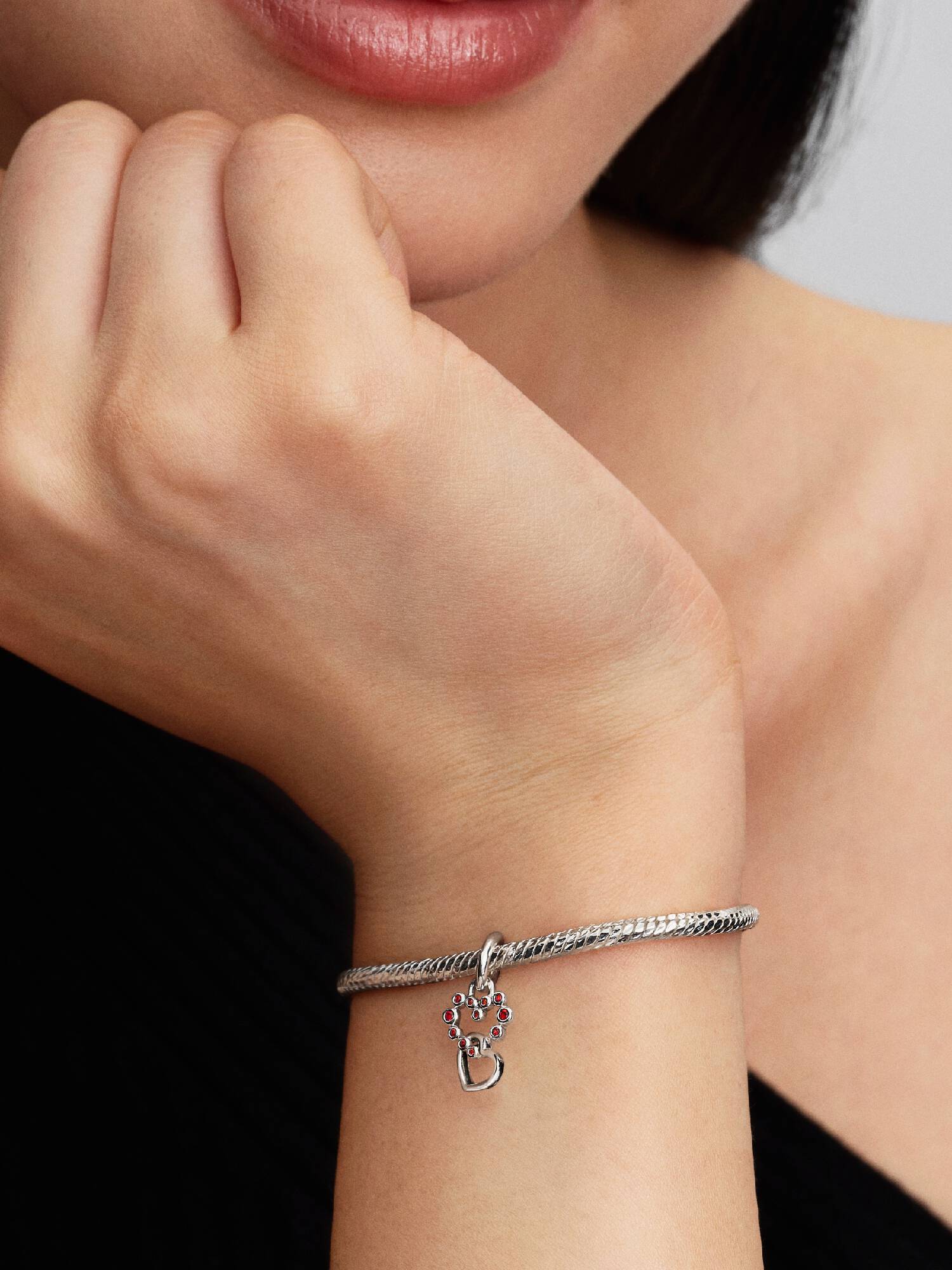 Charm Pendant Cœurs Liés & Pierres Rouges