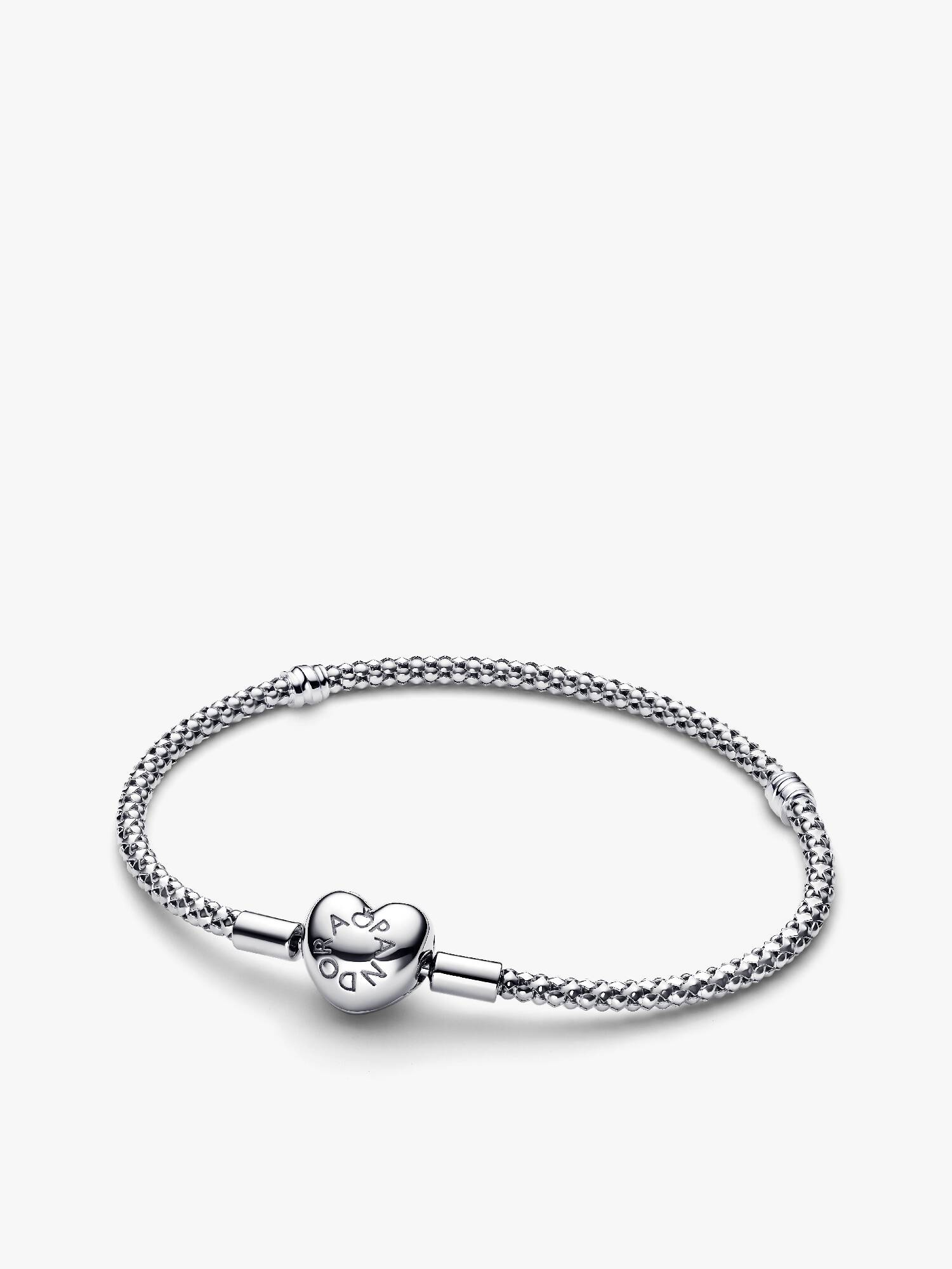 Studden armband met hartsluiting