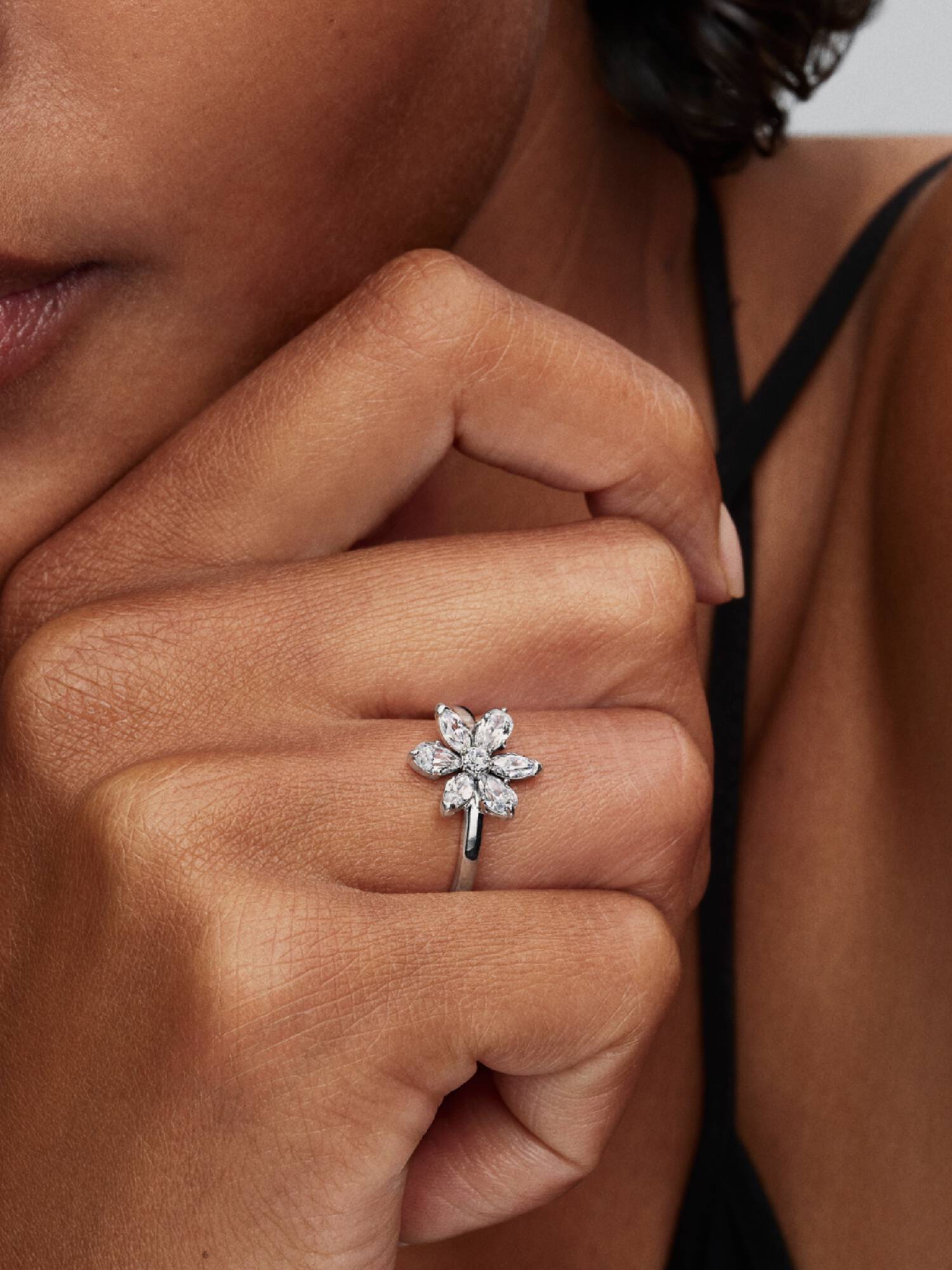 Bague de Cocktail Fleur Scintillante Herbier