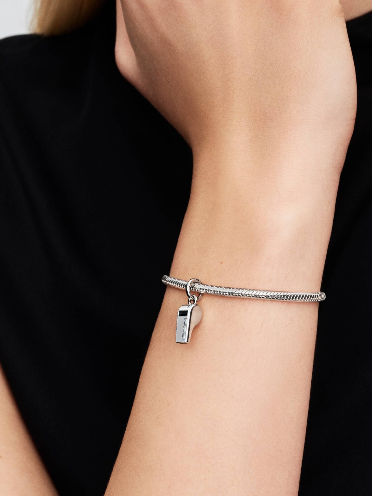 Charm Pendant Sifflet d'Arbitre