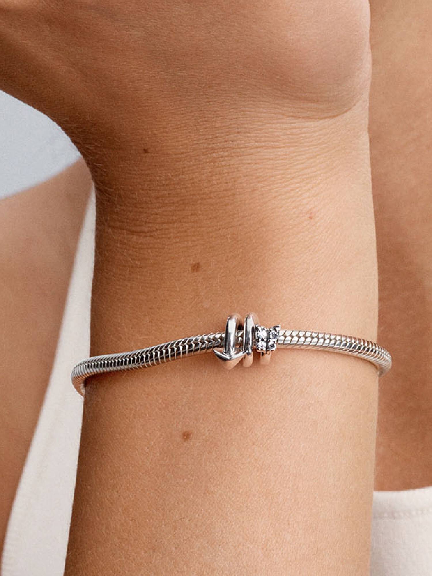 Charm Flèche Torsadée