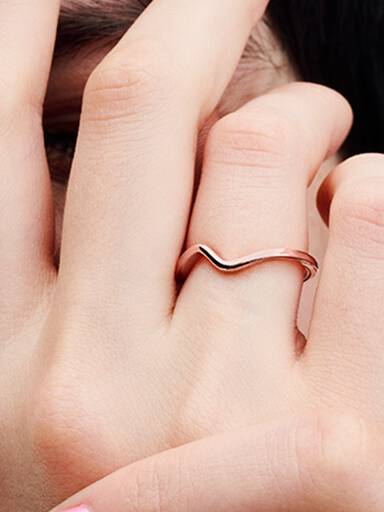 Gepolijste golvende ring
