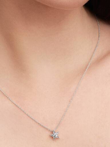 Collier à Pendentif Étoile Scintillante