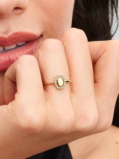 Graveerbare Ovale Halo Ring