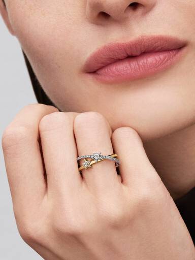 Bague Croisée Étoile Scintillante