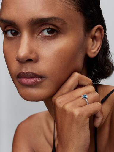 Verhoogd Lichtblauw Hart Ring