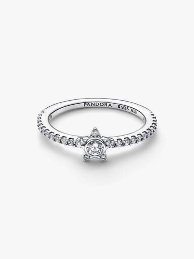 Bague Pavée Étoile Scintillante