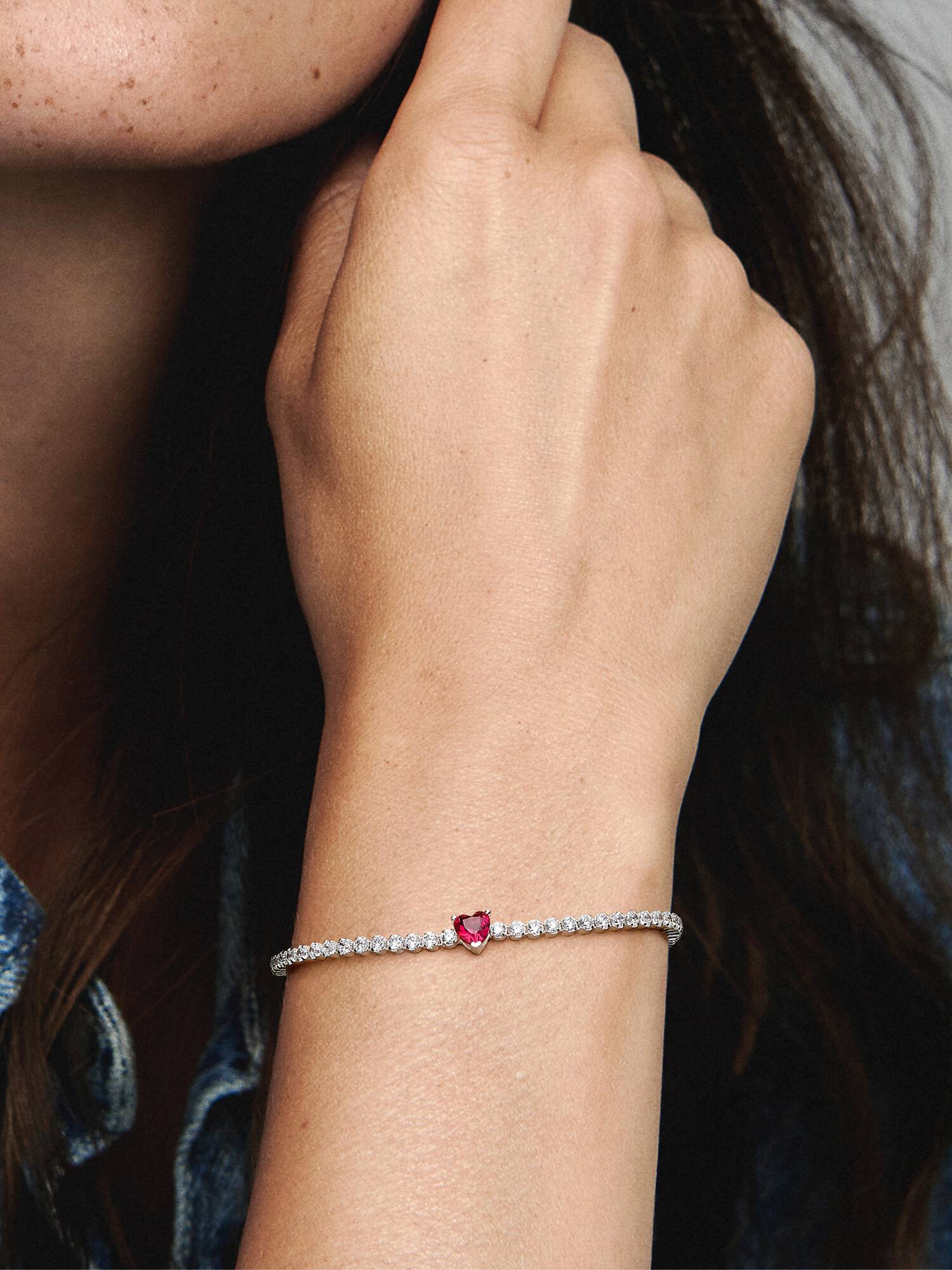 Sprankelend Rood Hart Tennisarmband