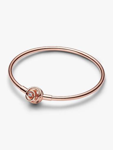 Bangle met omcirkelde sluiting