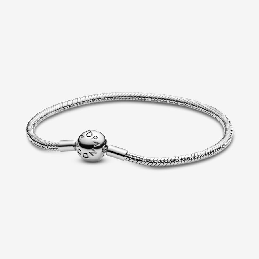Snake chain silver bracelet with round clasp image number 0