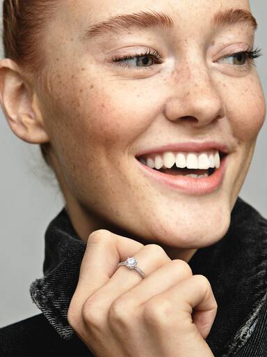 Clear Sparkling Crown Ring