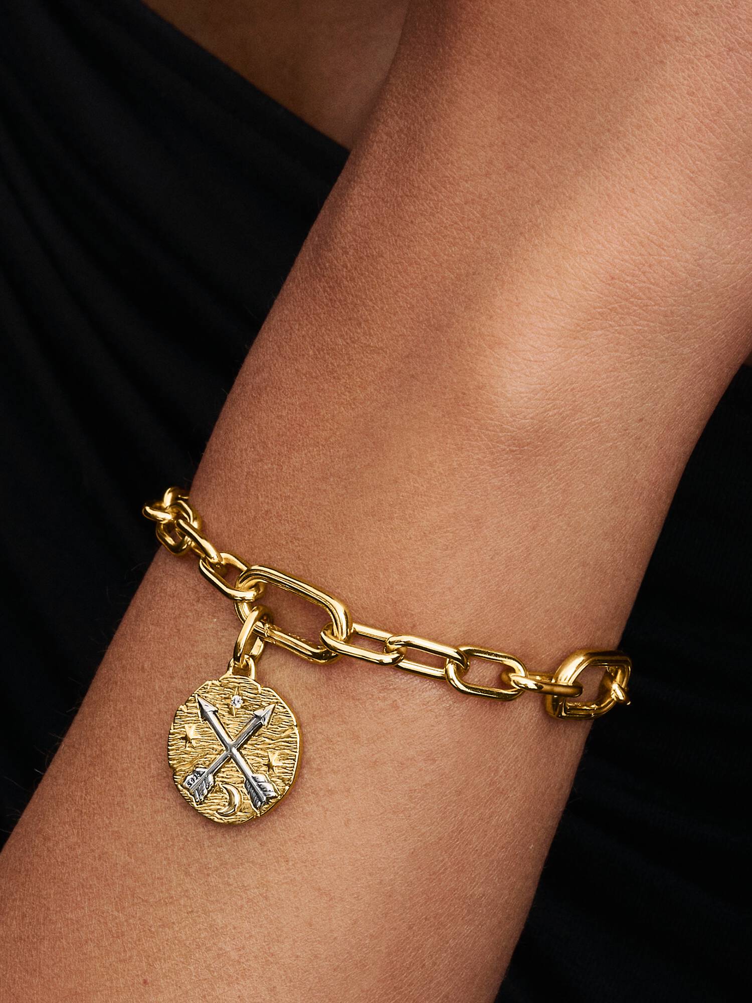 Charm Médaillon Flèches Croisées