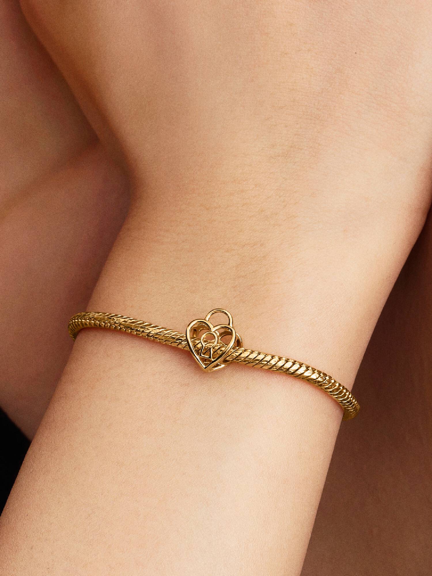Charm Cadenas Cœur Ajouré