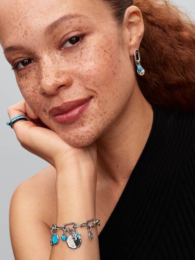 Clou d'Oreille Ouvrable