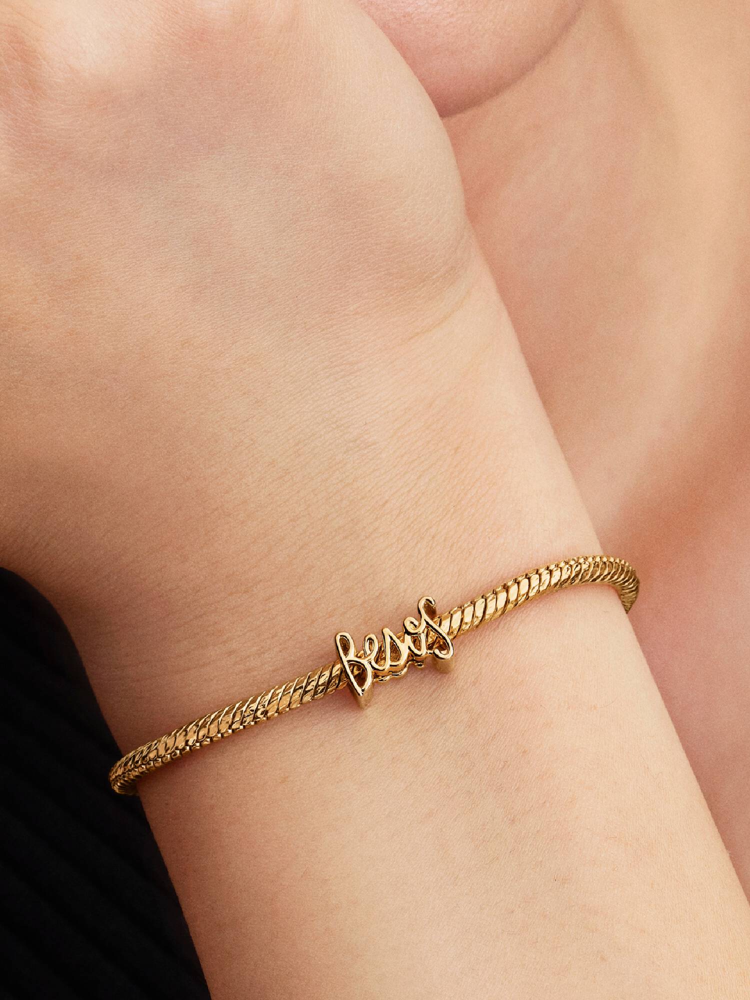 Charm Inscription Besos