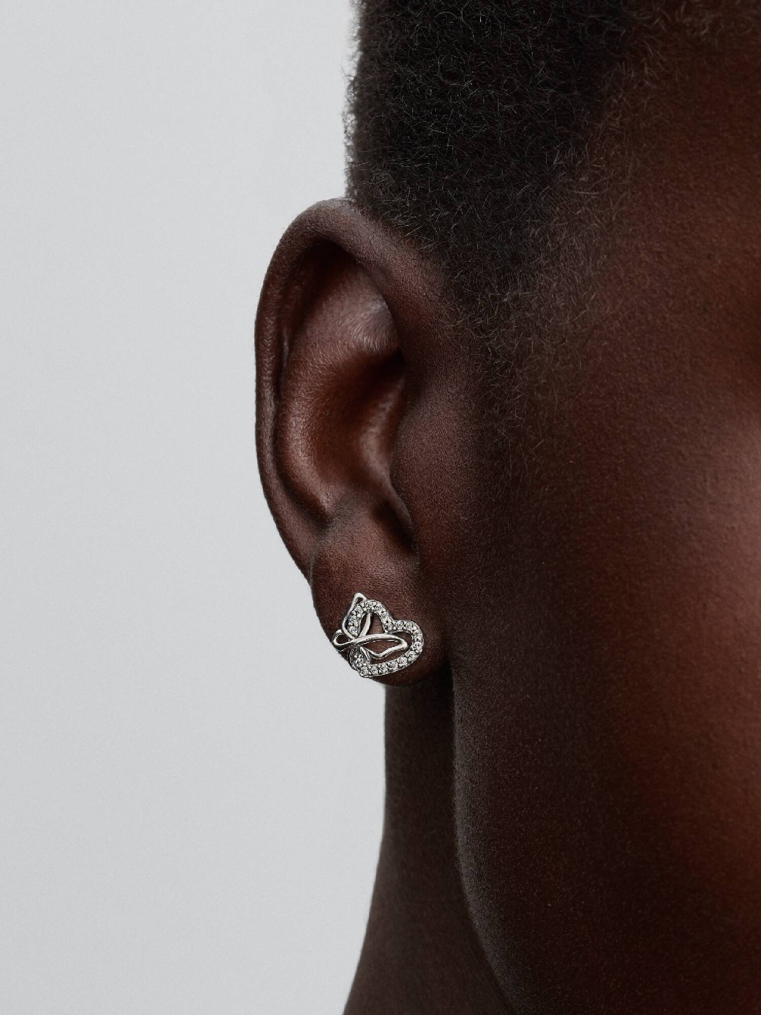 Clous d’Oreilles Cœur & Papillon Entrelacés 