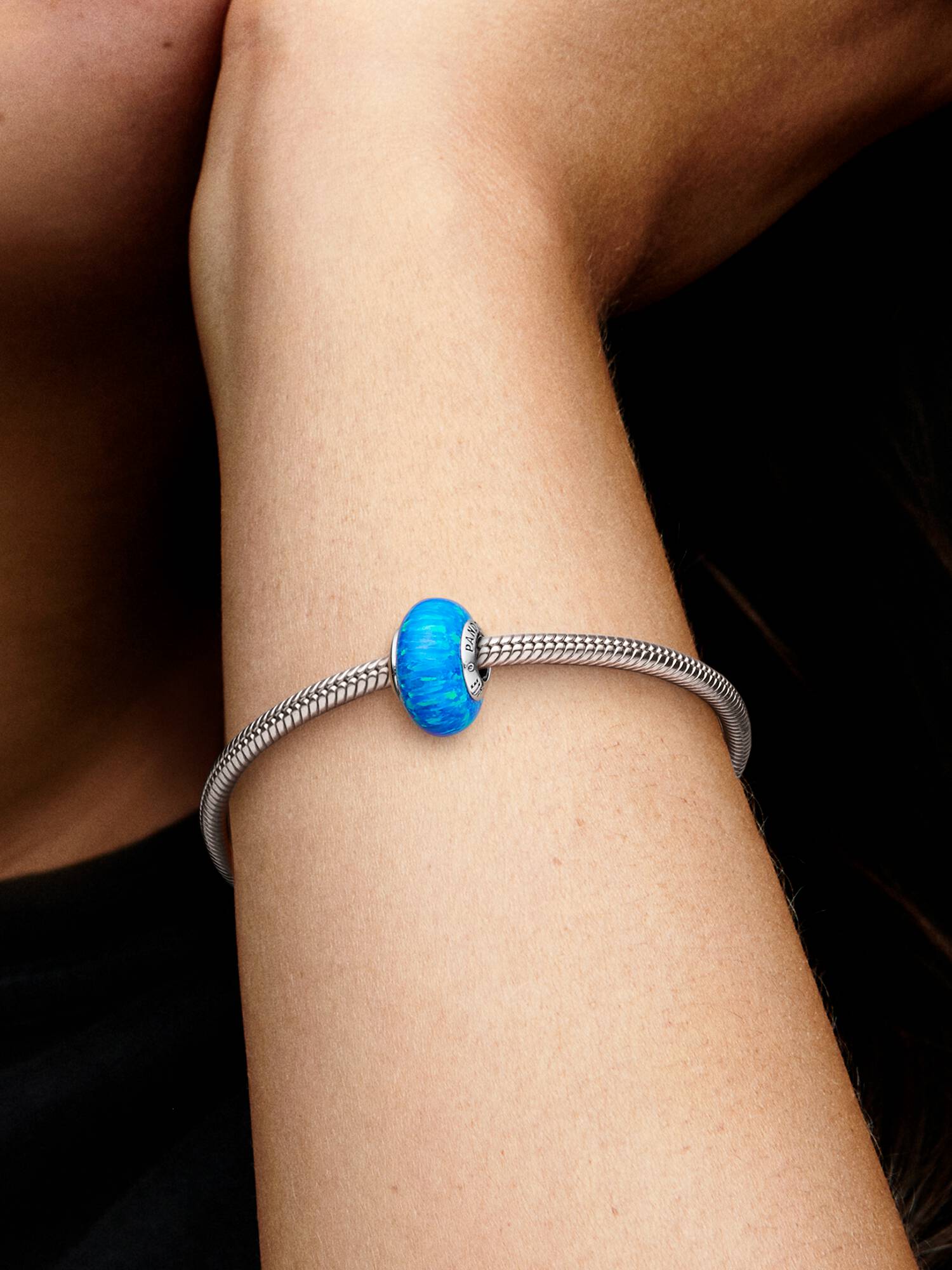 Opalescent Oceaan Blauwe Bedel