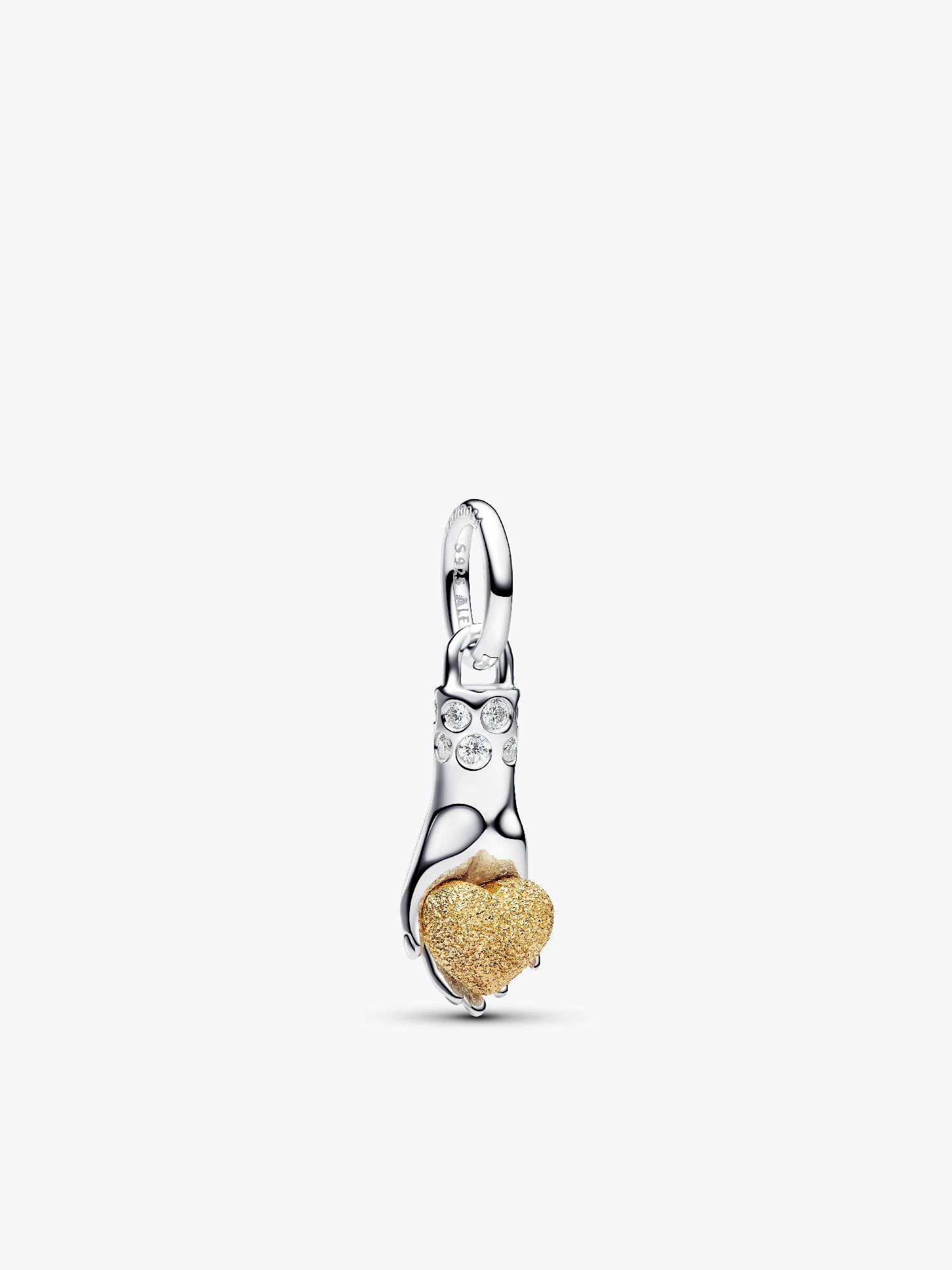 Pat McGrath De hand van de Liefde hangende bedel van verschillende metalen 