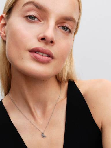 Halsketting met sprankelende halve maan hanger