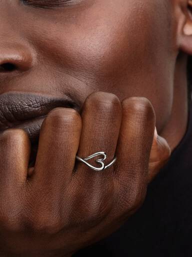 Petite Bague Cœur de Forme Organique