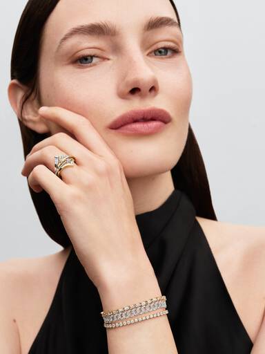Bague Croisée Étoile Scintillante